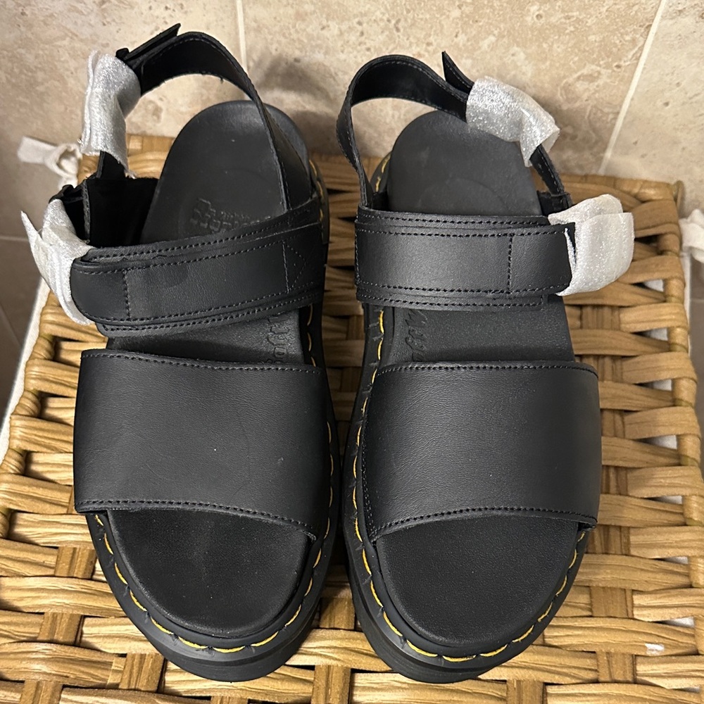 NEW!! Doc Marten’s platform sandals